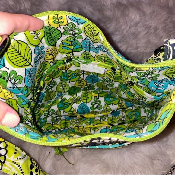 vera bradley crossbody bag - Picture 3 of 3